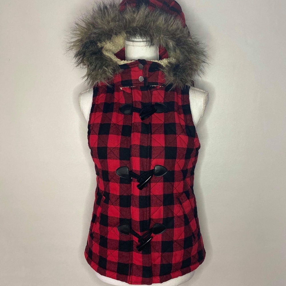 Mossimo Buffalo Plaid furry-hooded Vest M